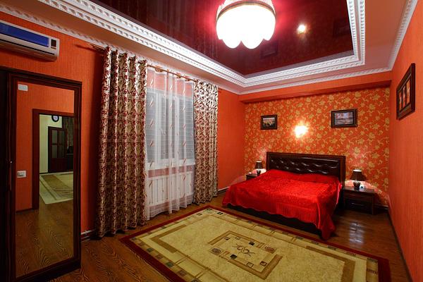 Grand Hotel