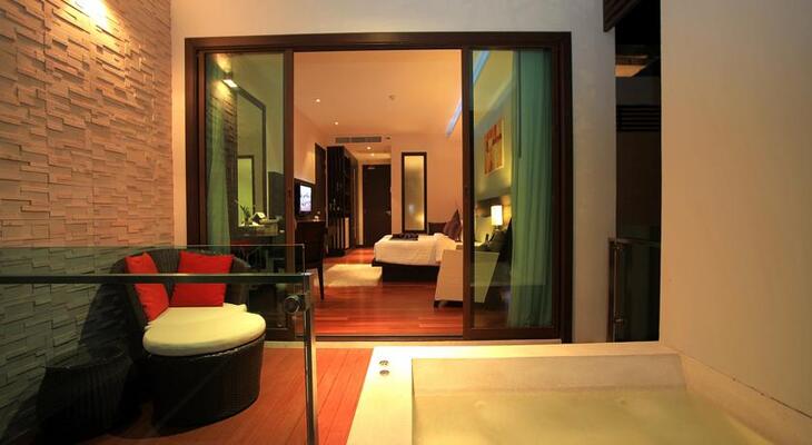 Wyndham Sea Pearl Resort Phuket