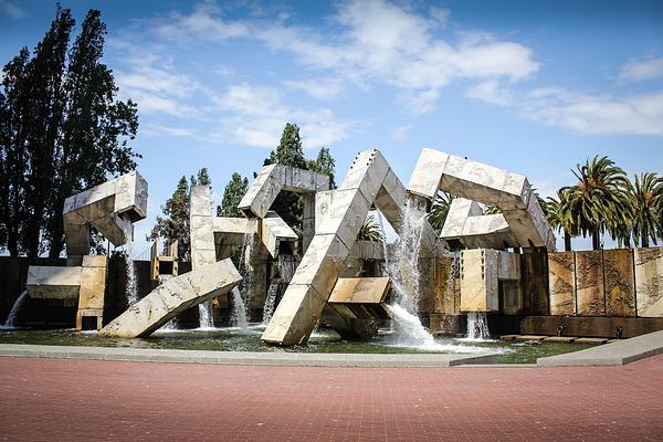 Vaillancourt Fountain