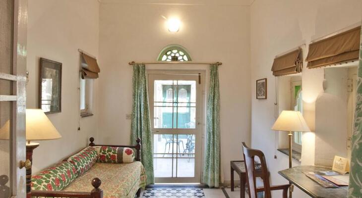 Neemrana Fort-palace