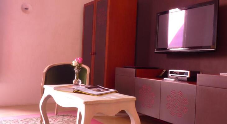Rosas & Xocolate Boutique Hotel & Spa