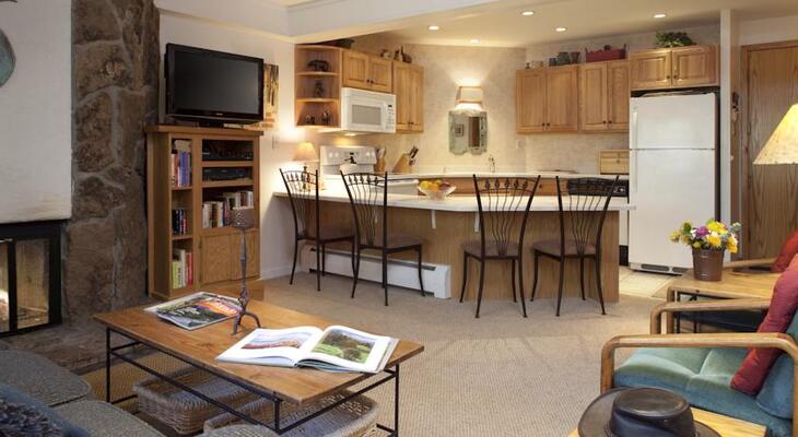 Laurelwood Condominiums