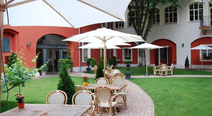 St. George Residence All Suite Hotel De Luxe