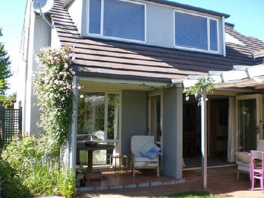 Fendalton House