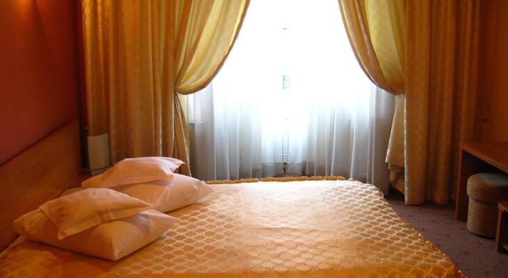 Victoria Hotel