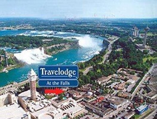 Travelodge by Wyndham Niagara Falls At the Falls