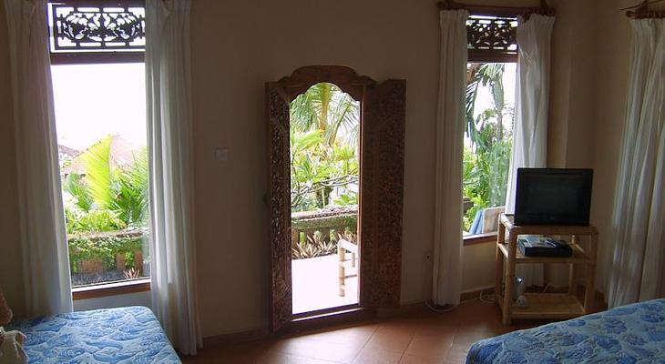 Bayu Cottages Hotel and Restaurant