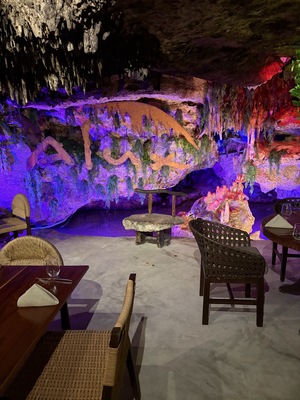 Alux Restaurante and Lounge