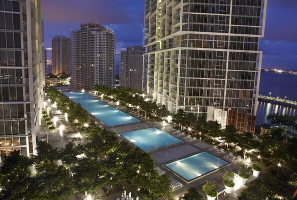 W Miami