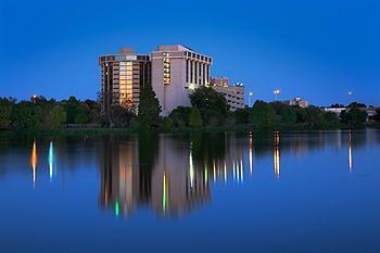 Holiday Inn Austin-Town Lake, an IHG Hotel