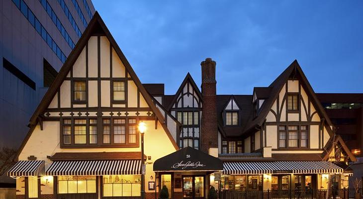 Seven Gables Inn, St. Louis West, a Tribute Portfolio Hotel