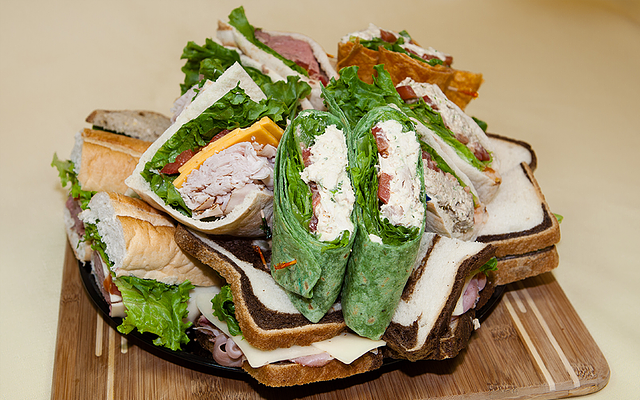 Clara's Tidbits Restaurant & Catering