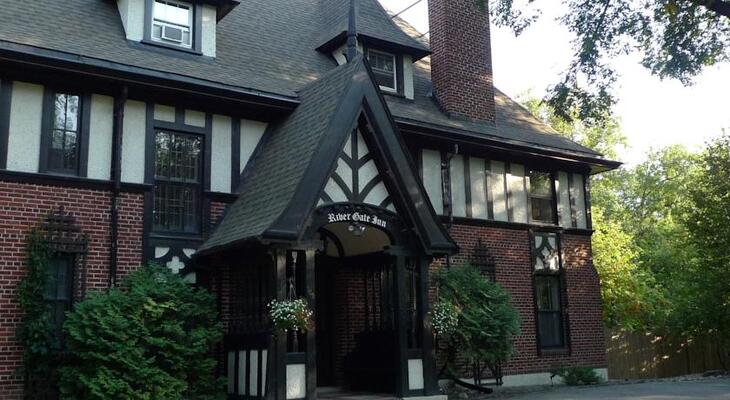 River Gate Inn