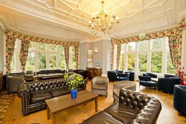 YHA Castleton Losehill Hall