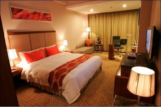 Trade-Point Hotel