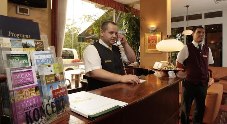 Hotel Charles