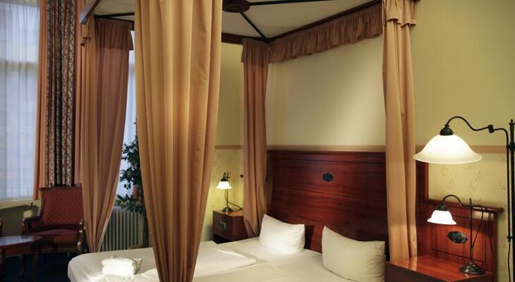 Lulu Guldsmeden - Guldsmeden Hotels