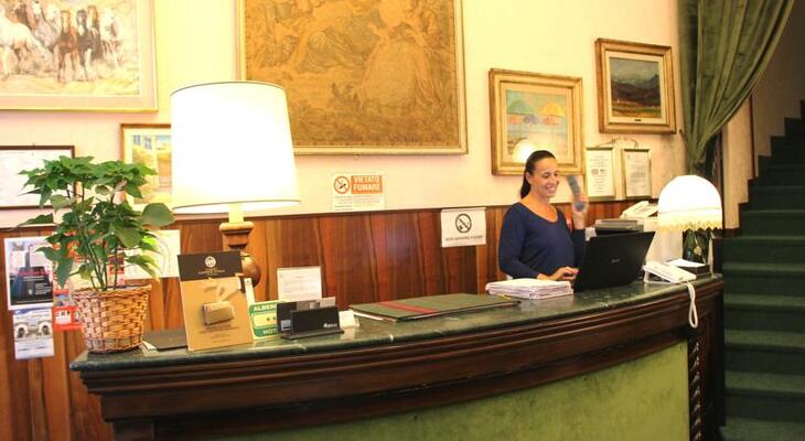 London Hotel