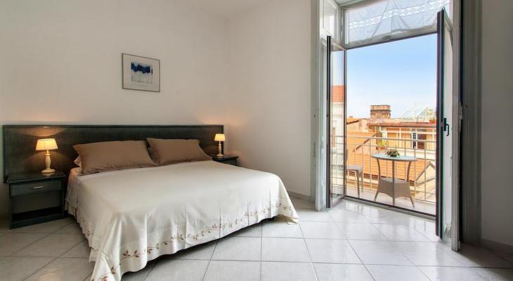 Palazzo Starace Bed & Breakfast