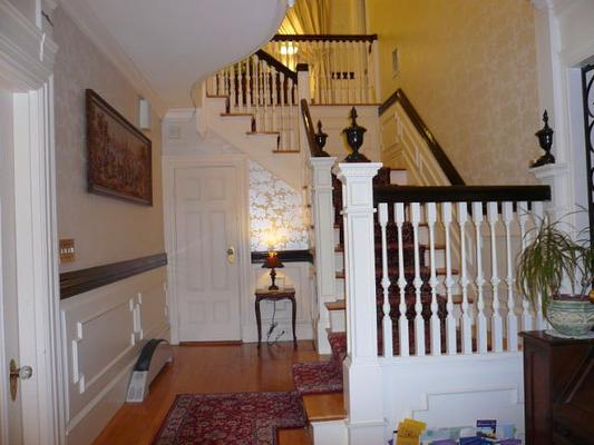 Annie Brownell House Bed & Breakfast