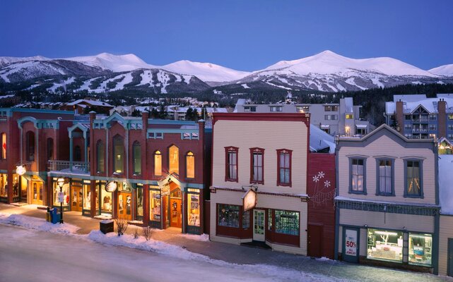 Hotel Alpenrock Breckenridge, Curio Collection by Hilton