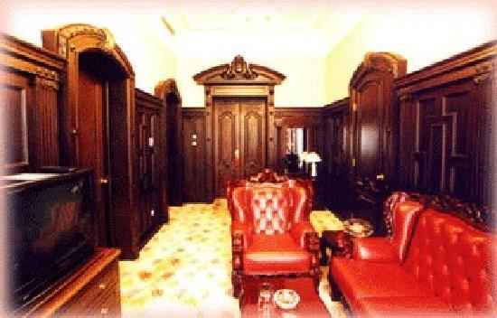 Longmen Grand Hotel