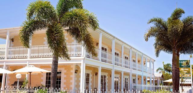 White Lace Motor Inn