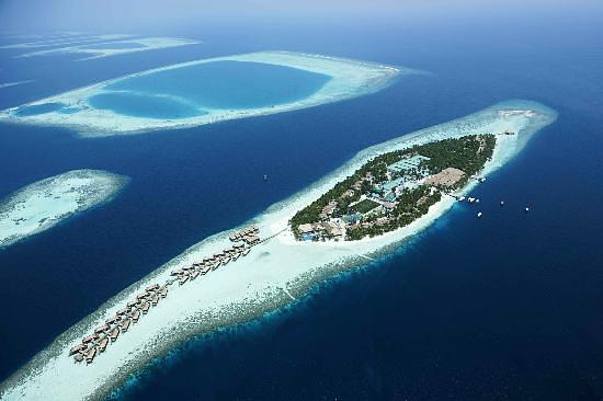 Vilamendhoo Island Resort & Spa