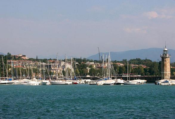 Castello Belvedere Apartments