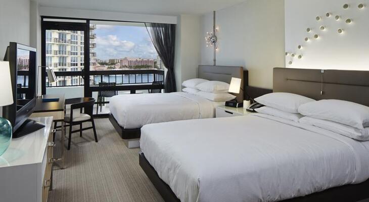 Waterstone Resort & Marina Boca Raton, Curio Collection by Hilton
