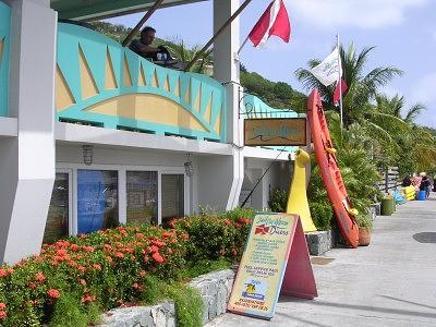 Hodge's Creek Marina Hotel