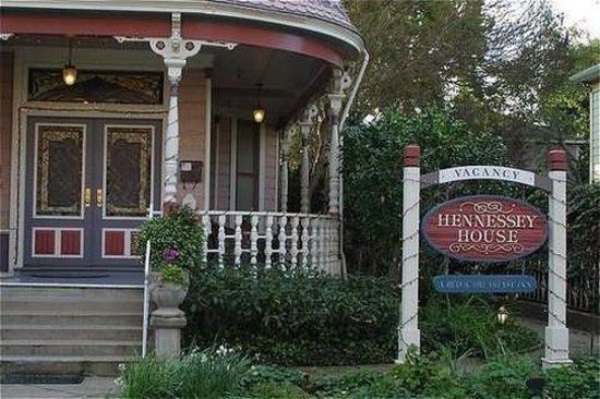Hennessey House Bed and Breakfast