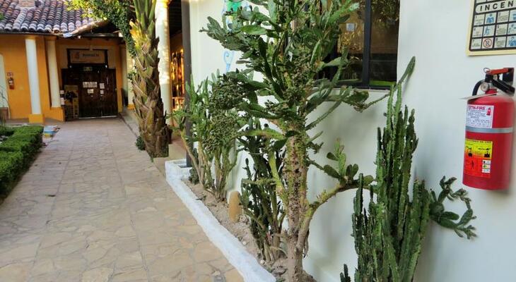 Rossco Backpackers Hostel