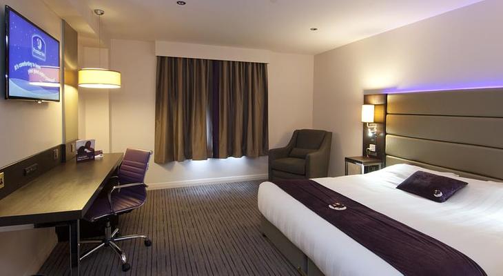 Premier Inn Glasgow Pacific Quay (SECC) hotel