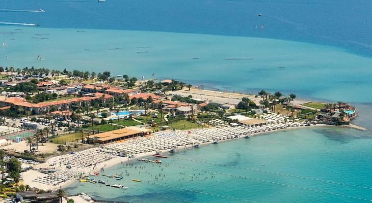 AlacatI Beach Resort & Spa