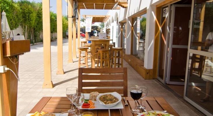 Oonas Dive Club Hotel