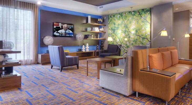 Courtyard Raleigh Crabtree Valley