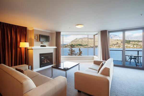 Oaks Queenstown Shores Resort