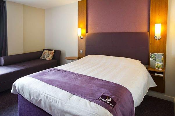 Premier Inn Glasgow City Centre Buchanan Galleries Hotel