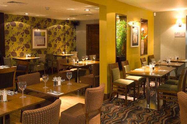 Premier Inn London Kensington (Earl's Court) hotel