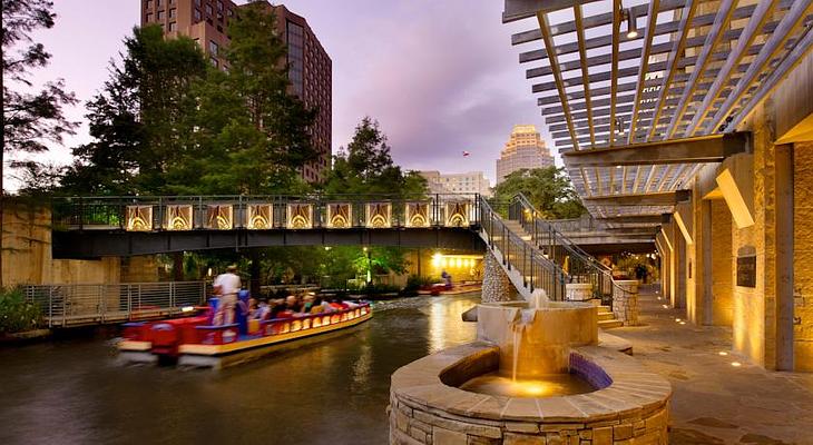 Drury Plaza Hotel San Antonio Riverwalk