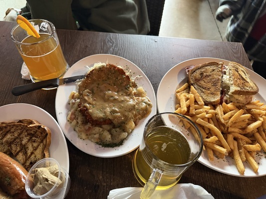Silver Creek Beer Garden & Grille