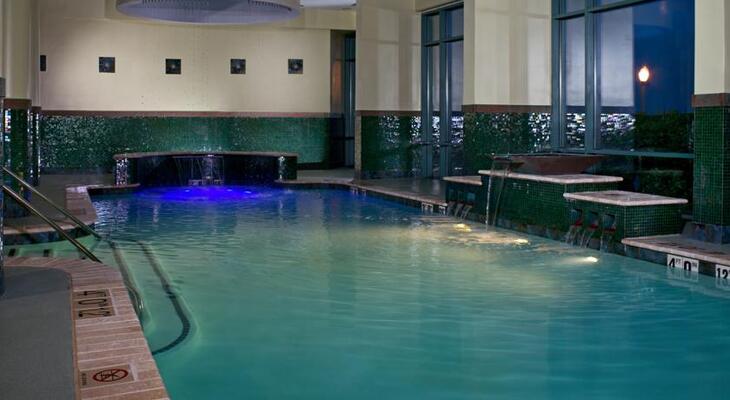 Holiday Inn VA Beach-Oceanside, an IHG Hotel