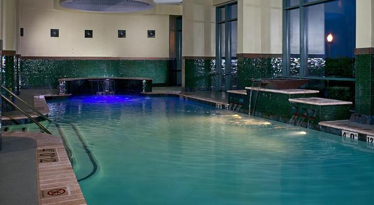Holiday Inn VA Beach-Oceanside, an IHG Hotel