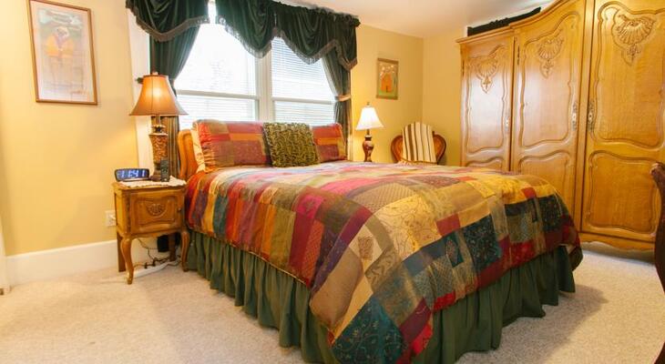 Austin Folk House Bed and Breakfast
