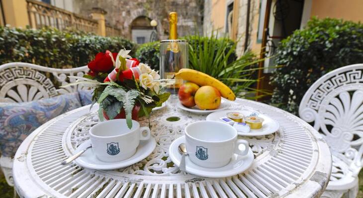 Hotel Amalfitana