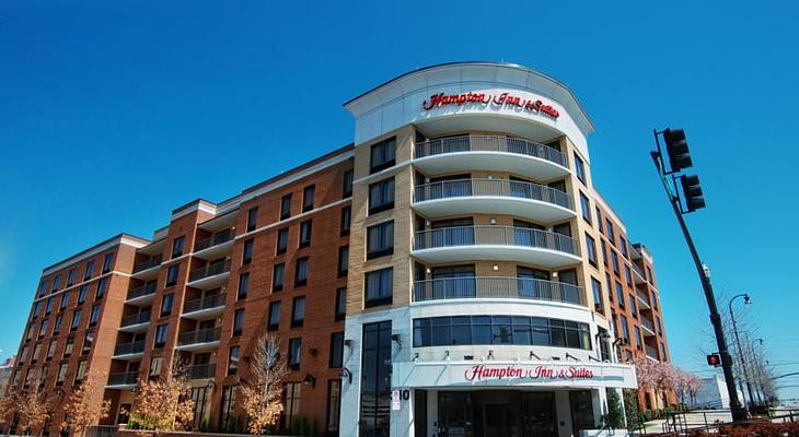 Hampton Inn & Suites Nashville-Downtown