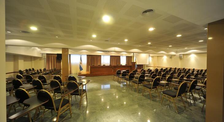 Hotel 15 de Mayo