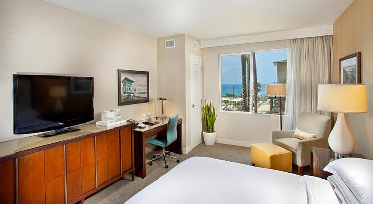 Cape Rey Carlsbad Beach, a Hilton Resort and Spa