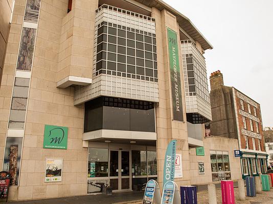 The Mayflower Museum and Plymouth Tourist Information Centre